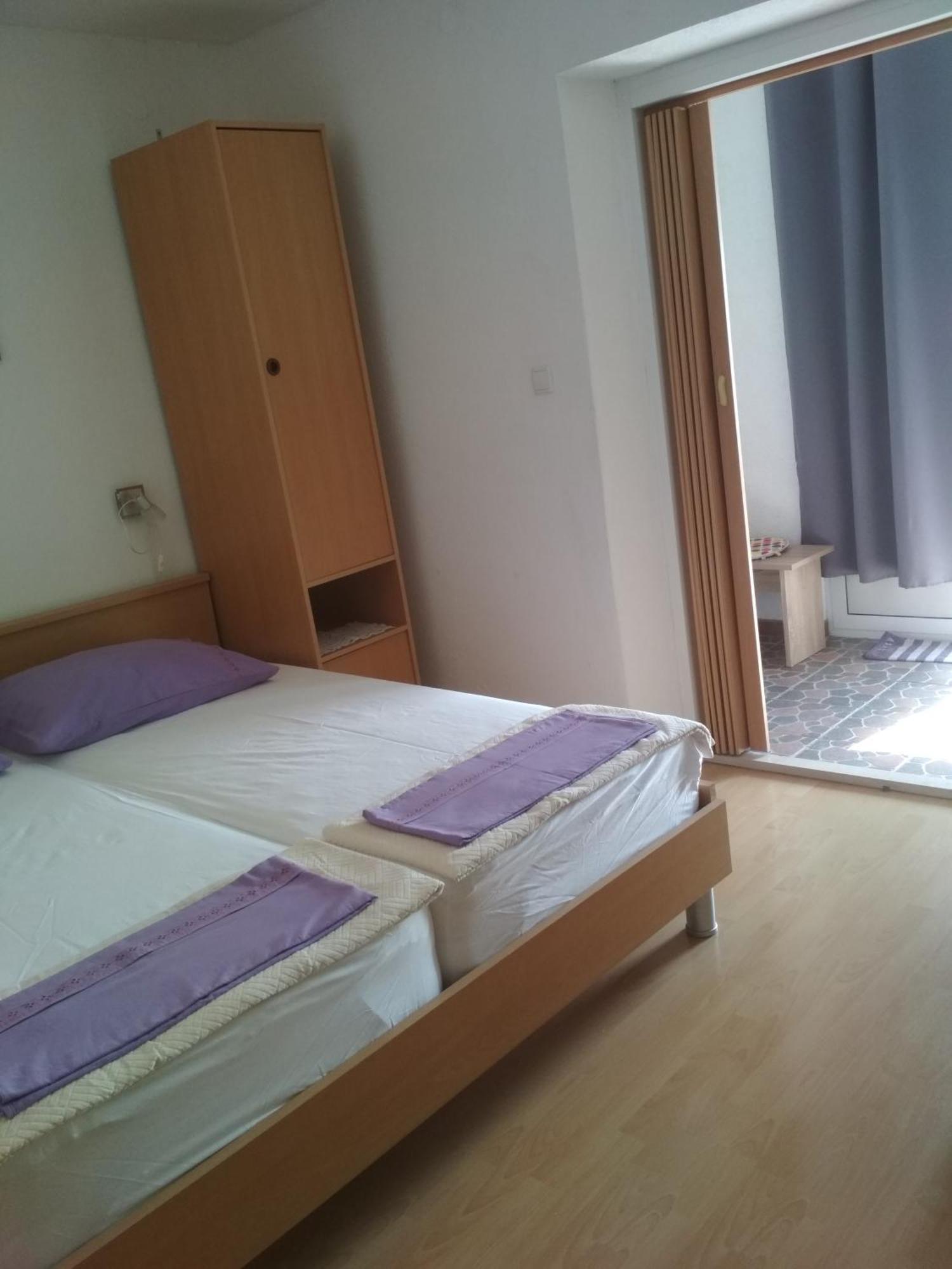 Apartmani Carevic Baška Voda الغرفة الصورة